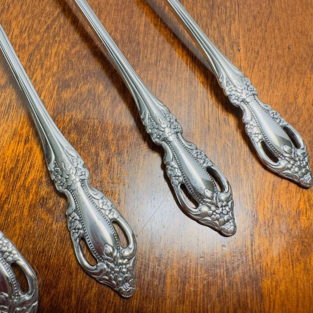 Oneida USA SAMANTHA Stainless Steel Flatware Lot of 5 Iced Tea Spoons